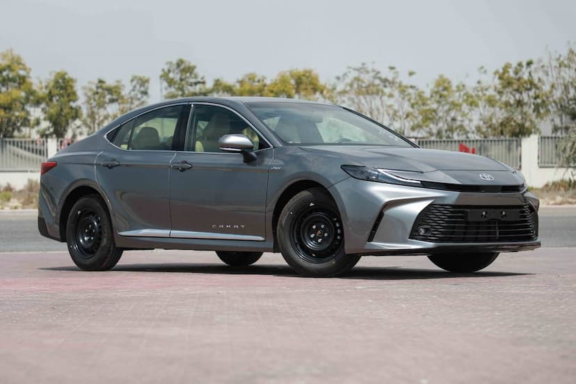 Toyota Camry LE 2.5L 2024
